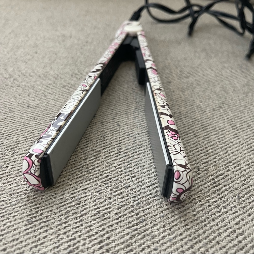 Remington Pink and White Floral Straighter - Picture 3 of 4
